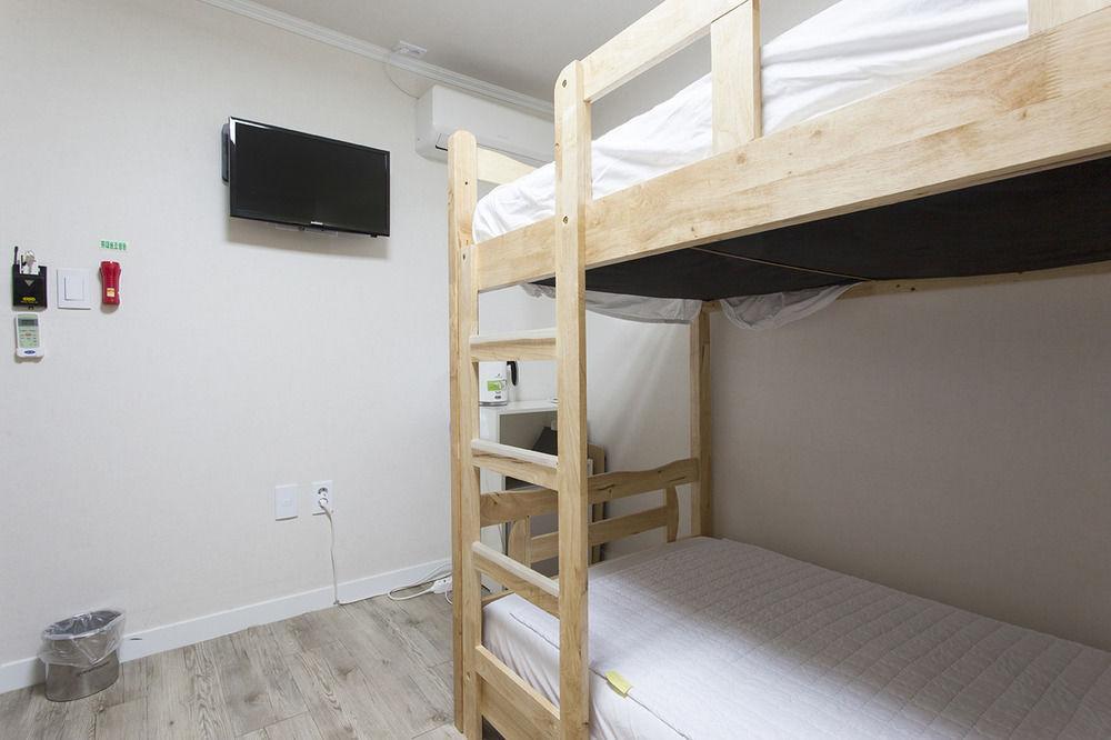 Itaewon Hostel *