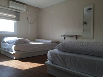 Itaewon Hostel *
